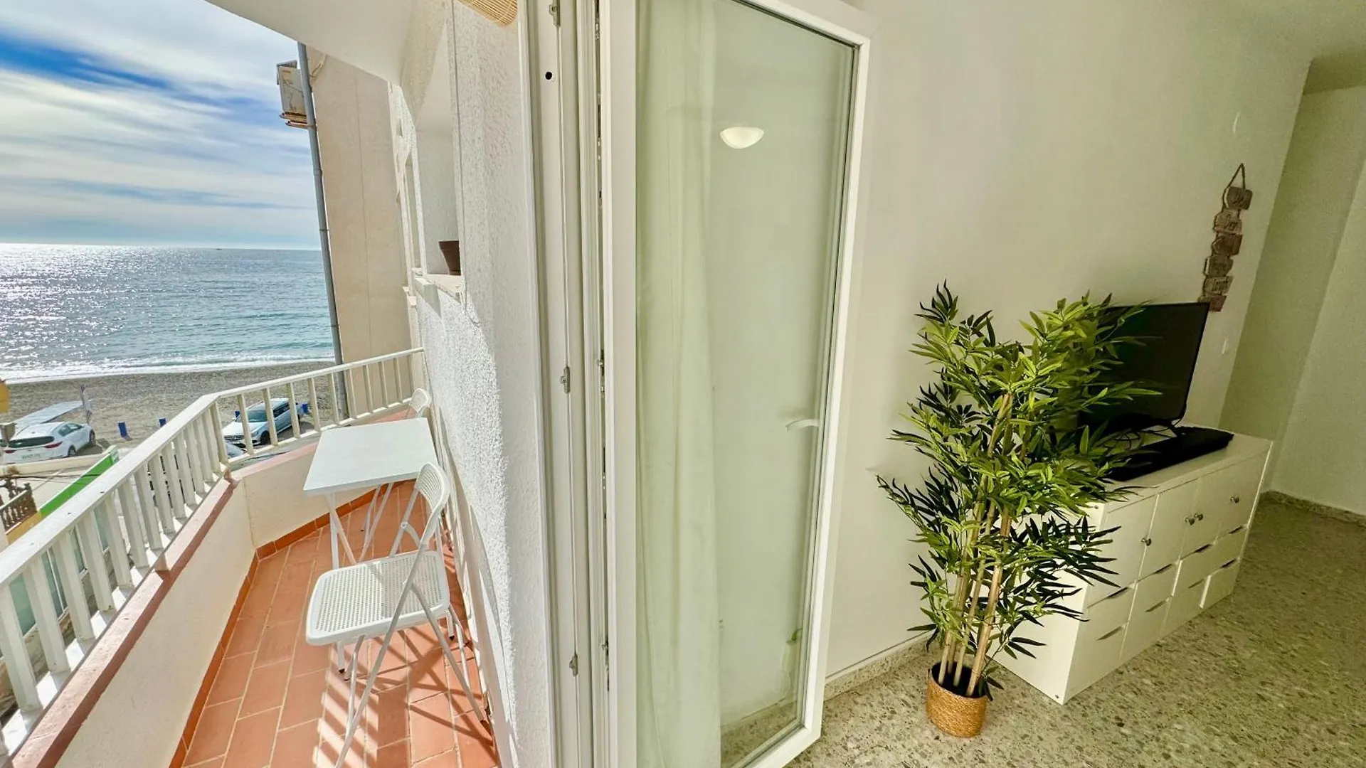Quiet II Seaview Apartment La Herradura