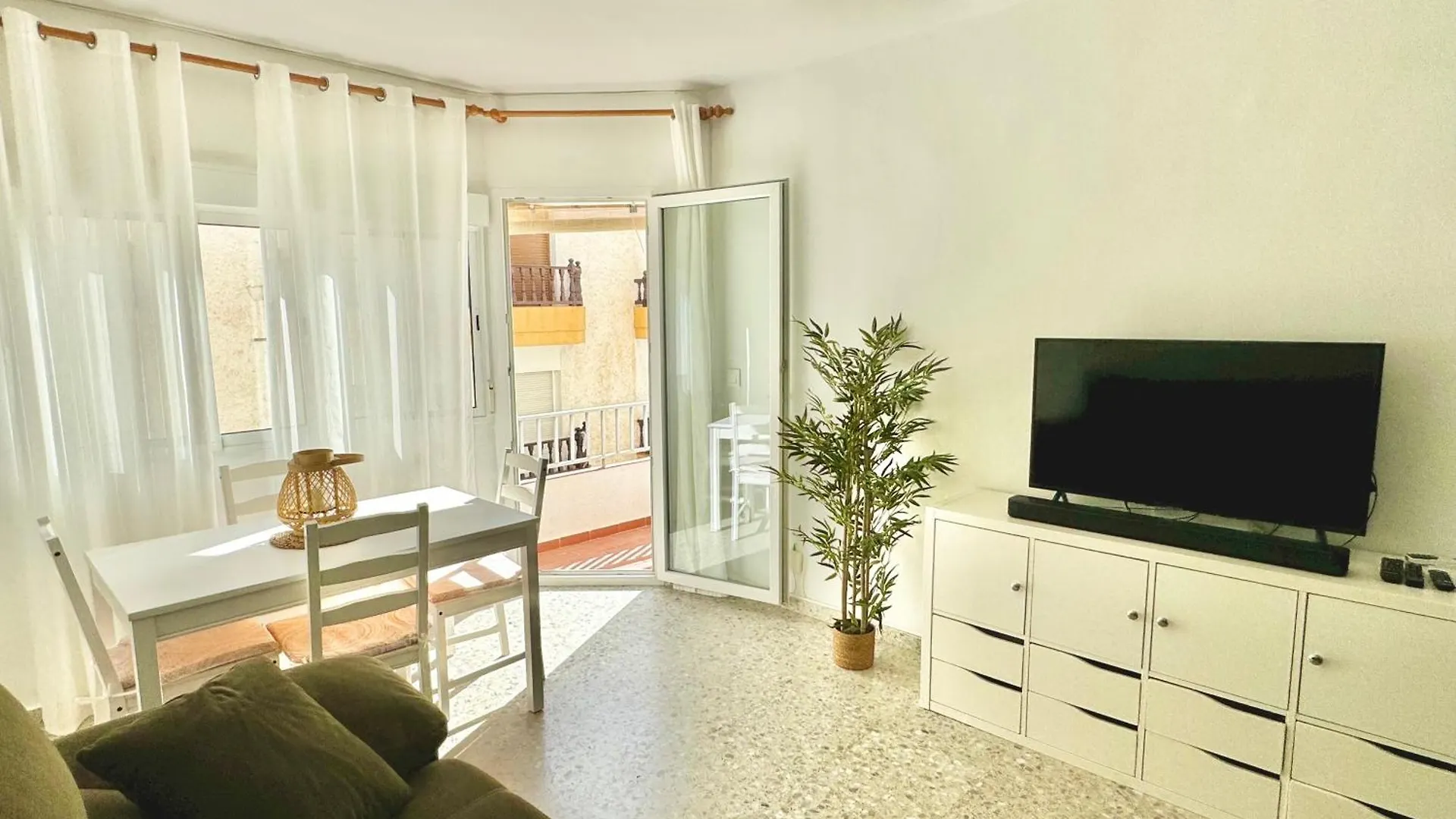 Quiet II Seaview Apartment La Herradura  La Herradura (Granada)